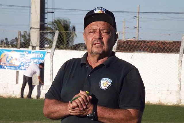 Mesmo com vitória, Adelmo Soares é demitido do Afogados após confusão no vestiário