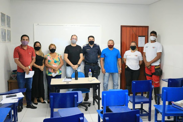 Buscando soluções: Secretaria de Administração de Tabira se reúne com órgãos públicos para discutir ações pós-decreto regional