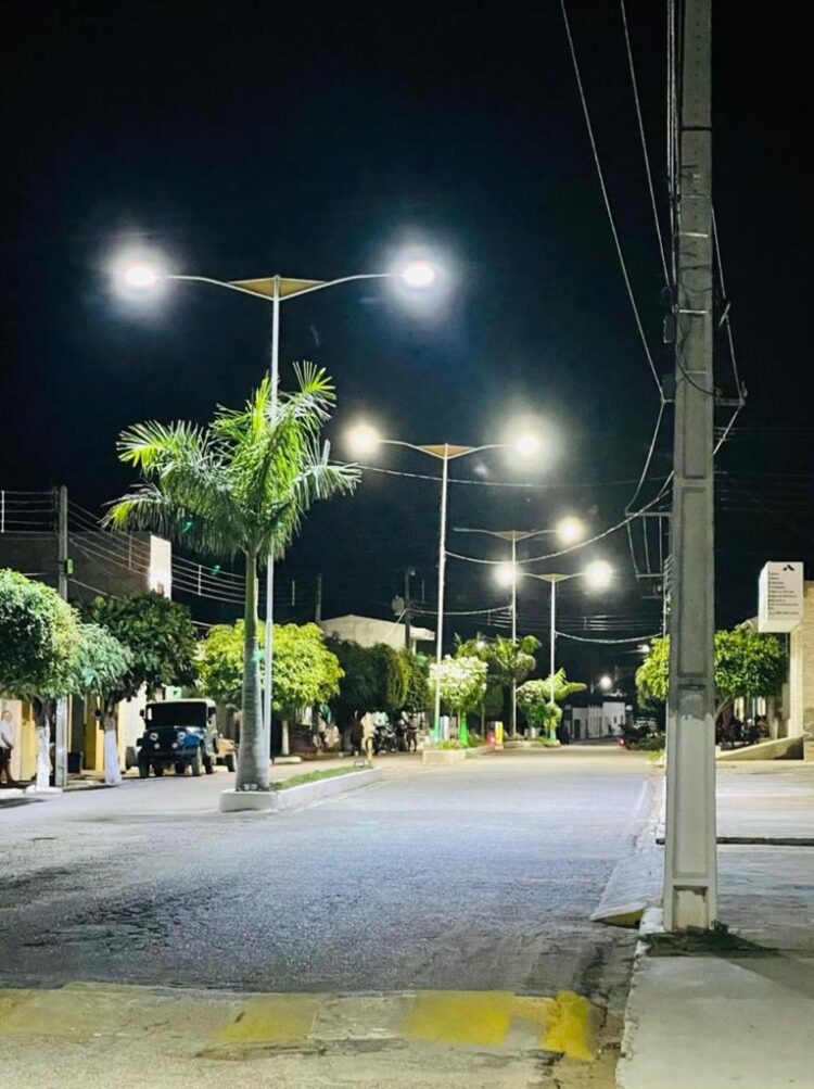 Ouro Velho: Nova iluminação traz mais segurança para a população e economia aos cofres públicos