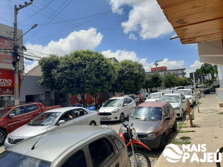 Colisão de veículos e pequeno incidente causam rápidos congestionamentos em Afogados