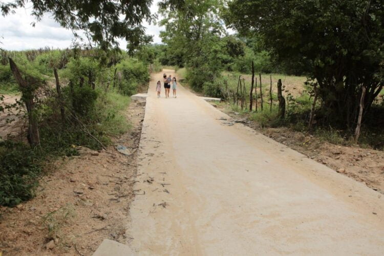 Prefeitura de Afogados inaugurou duas passagens molhadas nesse domingo