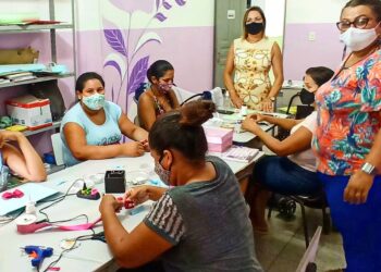 Mães inseridas nos programas sociais participam de curso na Coordenadoria da Mulher de Tuparetama