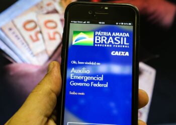 Caixa paga hoje auxílio emergencial a nascidos em outubro; confira calendários