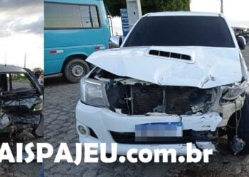 Acidente deixa feridos em Carnaíba