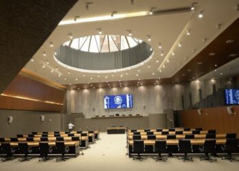 Projeto de Lei que torna as Igrejas essenciais foi aprovado por 46 votos na Alepe