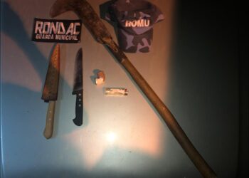 Homem esfaqueia companheira em Tabira