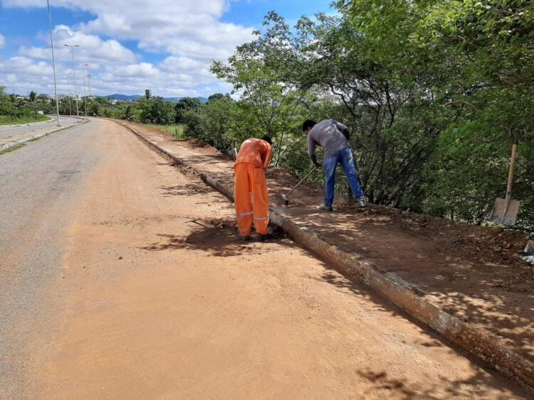 Prefeitura de Afogados recupera trecho do anel viário atingido pela enxurrada