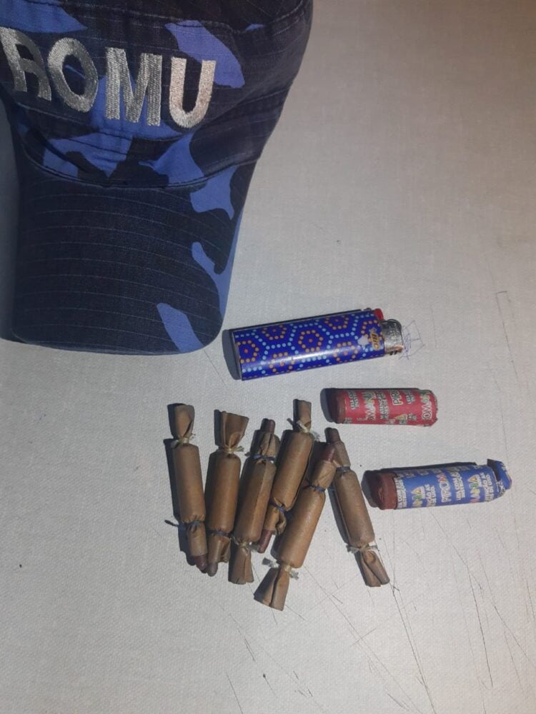 Jovens que praticavam desordem e soltavam bombas de festejos são levados a Delegacia de Tabira