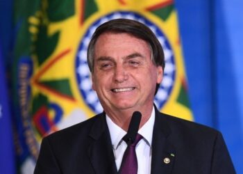 Sem voto impresso, não vai ter eleição em 2022, afirma Bolsonaro