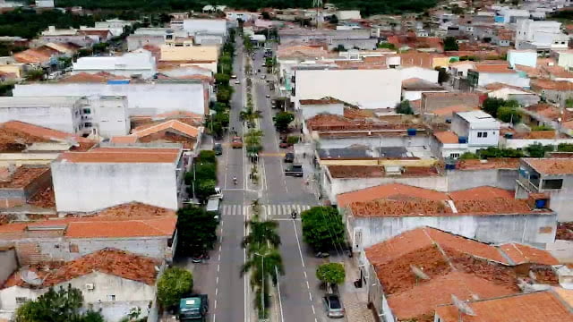 Secretaria de Infraestrutura e Serviços Públicos realizou a sinalização das ruas do município dentro do projeto “Trânsito Seguro Carnaíba”