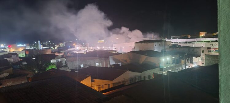 Incêndio em apartamento assusta moradores em Serra Talhada