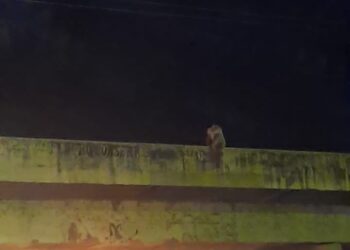 Polícia consegue evitar suicídio em viaduto de Serra Talhada, confira imagens