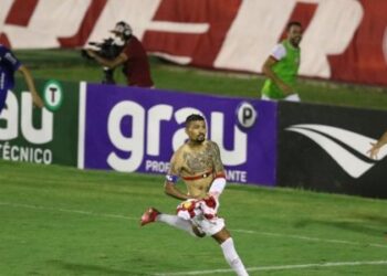 Nos pênaltis, Náutico quebra tabu de 53 anos diante do Sport e é campeão pernambucano