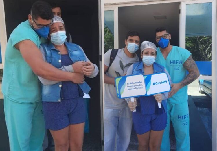 Enfermeiro se emociona ao extubar a própria mãe