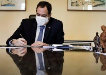 Paulo Câmara decreta novas restrições em 53 cidades de Pernambuco para comércio e demais atividades econômicas