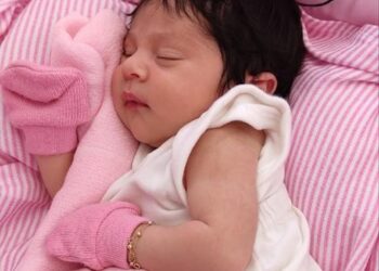 Bebê nasce com anticorpos contra Covid-19 após mãe contrair doença na gestação no interior do Acre