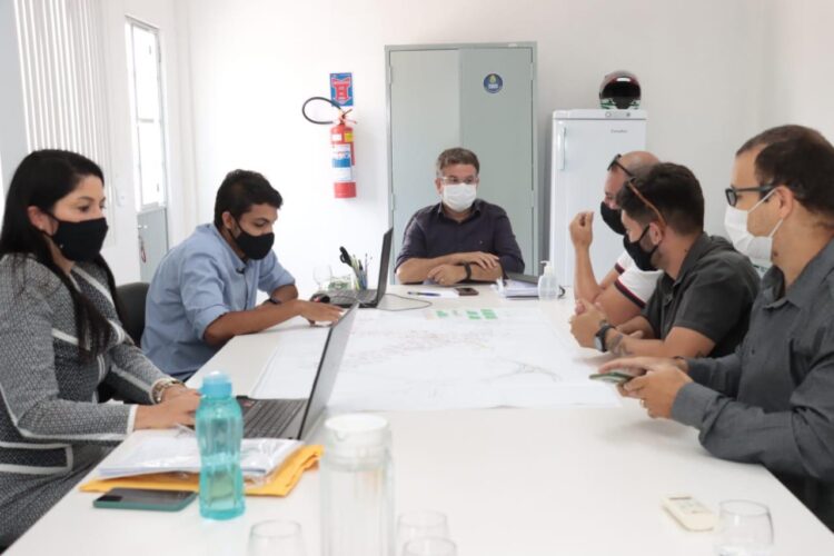 Prefeitura de Afogados reúne especialistas para discutir projeto de municipalização do trânsito