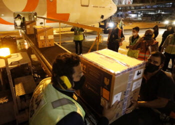 Pernambuco recebe o maior lote de vacinas da Pfizer