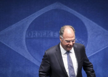 PF acusa Fernando Bezerra Coelho de receber R$ 10 milhões em propina quando era ministro de Dilma