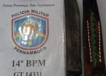 Policial: porte de arma branca em Triunfo, jovem armado ameaça genitora em Flores e comércio furtado em Serra Talhada