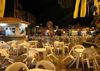 Interior avança nos horário das atividades econômicas. Bares e restaurantes podem ficar abertos até 23h.