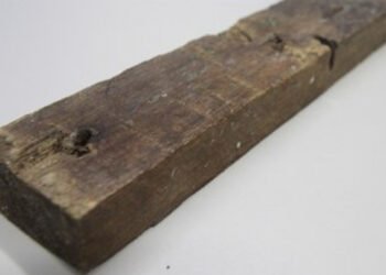 Em Arcoverde, homem agride mulher na cabeça com pedaço de madeira