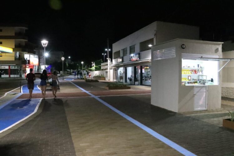 Prefeitura de Afogados inaugura primeira etapa da Praça Padre Carlos Cottart