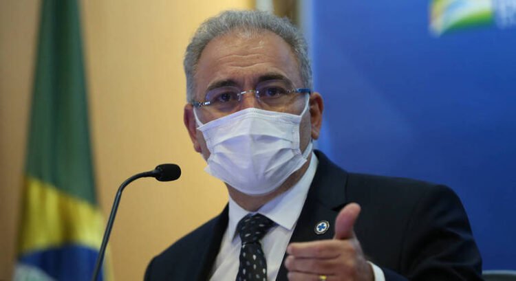 Queiroga diz que ‘logo, logo’ não haverá necessidade de máscara