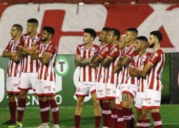 Náutico lidera a série B do Campeonato Brasileiro e segue sua temporada quase perfeita