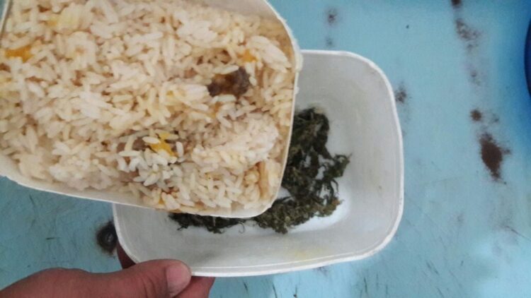 Mulher flagrada com marmita com fundo falso com maconha tentando entrar na cadeia de SJE