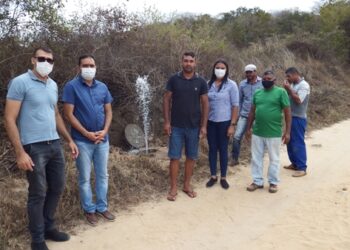 Prefeito Gilson Bento vistoria serviços de reparos em adutora na zona rural de Brejinho