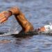 Ana Marcela supera frustrações e é ouro na maratona aquática