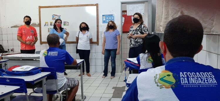 Secretaria de educação monitora retomada das aulas presenciais em Afogados da Ingazeira