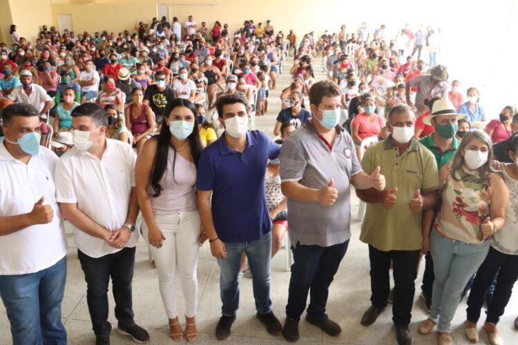 Augusto Valadares promove maratona de inaugurações em Ouro Velho