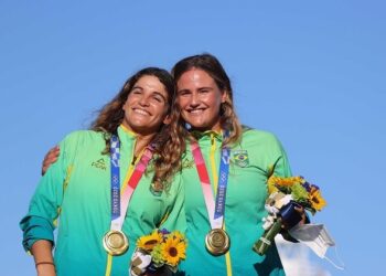 Martine e Kahena se tornam bicampeãs olímpicas na vela e Alison faz história e conquista bronze nos 400 m com barreiras