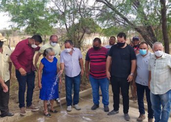 Anchieta Patriota inaugura Academia da Saúde, Sede da Secretaria de Infraestrutura, reforma/ampliação de Escola e entrega sistema de água e calçamento no Açude do Caroá