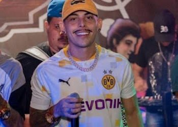 Cantor de forró é assassinado em show no próprio aniversário