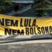 ‘Nem Lula, nem Bolsonaro’: manifestantes carregam slogan do MBL em BH
