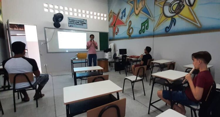 Afogados: Aulas presenciais retomadas na Escola de música Bernardo Delvanir Ferreira