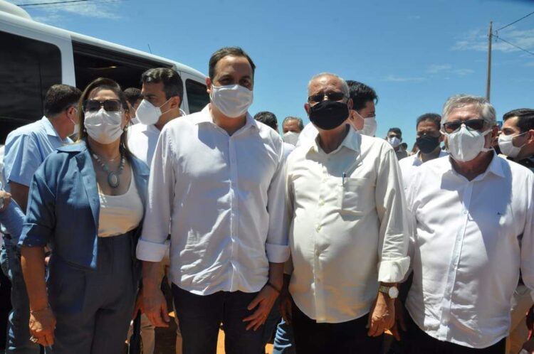 Sávio Torres pede a Paulo Câmara a construção da estrada que liga Tuparetama a Riacho do Meio