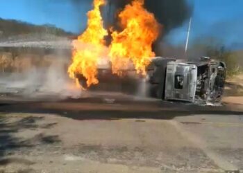 Caminhão de São José do Egito, com motorista natural de Afogados, explode em Sertânia