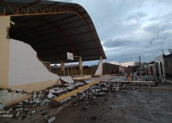 Super ventania causa prejuízos e medo em Sítio dos Nunes, confira fotos e vídeos