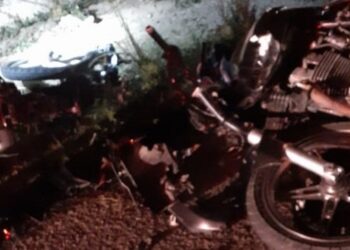 Colisão entre moto e caminhão mata jovem de 19 anos em Serra Talhada