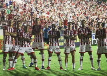 Náutico precisa vencer 7 dos 9 jogos restantes para subir para série A