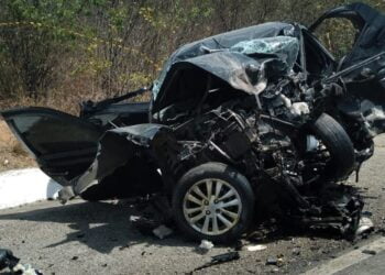 Grave acidente entre dois carros deixa 6 mortos e 2 feridos na BR-232, entre Pesqueira e Arcoverde