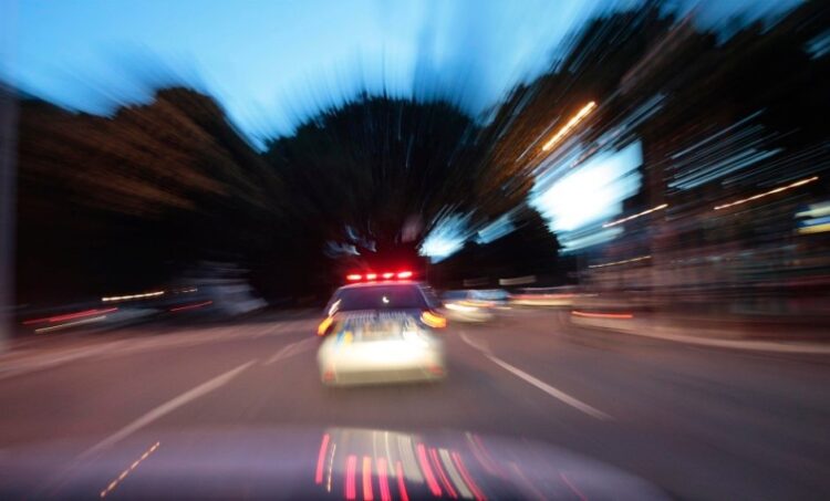 Em Arcoverde, após perseguição homem bate veículo e foge mato adentro