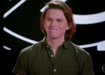 Carlos Filho, de Serra Talhada, passa para a próxima fase do The Voice Brasil