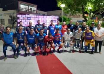 Bom gosto e emoção marcam a apresentação dos novos uniformes do Afogados da Ingazeira FC