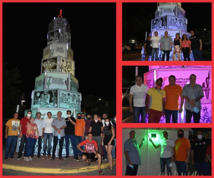 Árvore SER TÃO NATAL foi inaugurada em São José do Egito