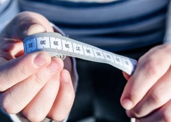 Homem diz que pênis diminuiu de tamanho após ter Covid-19